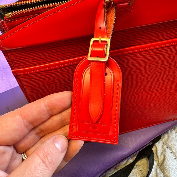 LOUIS VUITTON Authentic Red Riviera Epi Leather - Picture 7 of 15